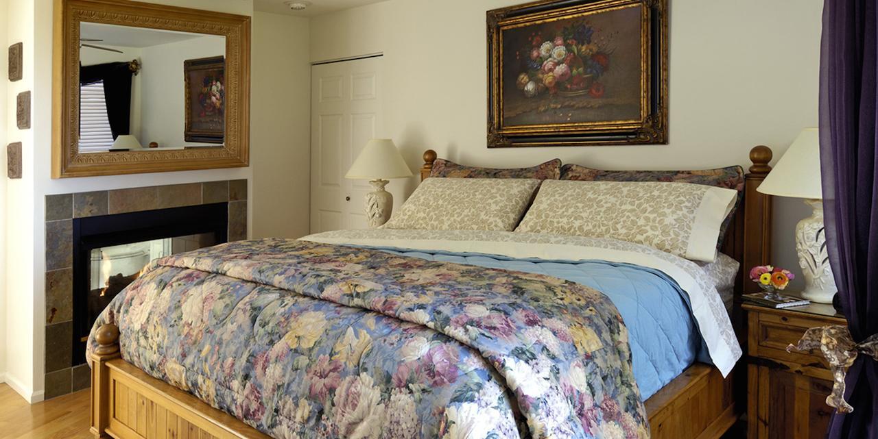 Colette'S Bed & Breakfast Port Angeles Bagian luar foto