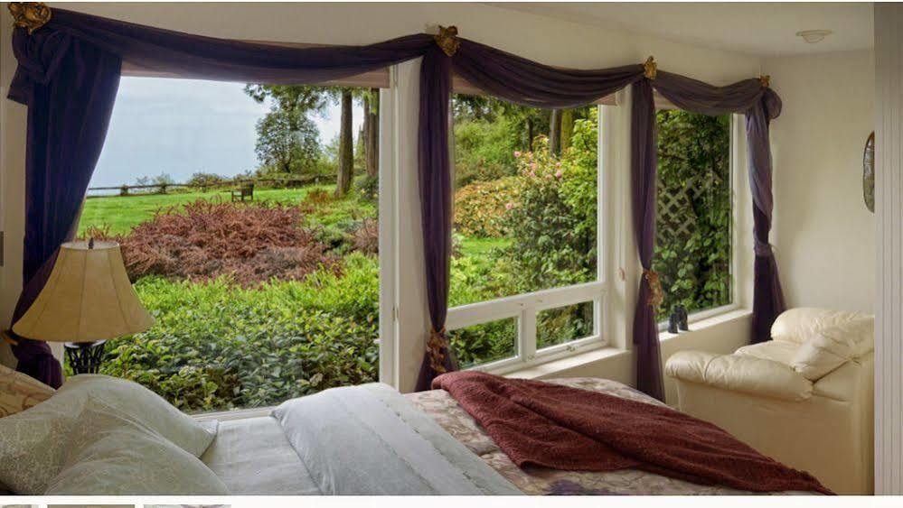 Colette'S Bed & Breakfast Port Angeles Bagian luar foto
