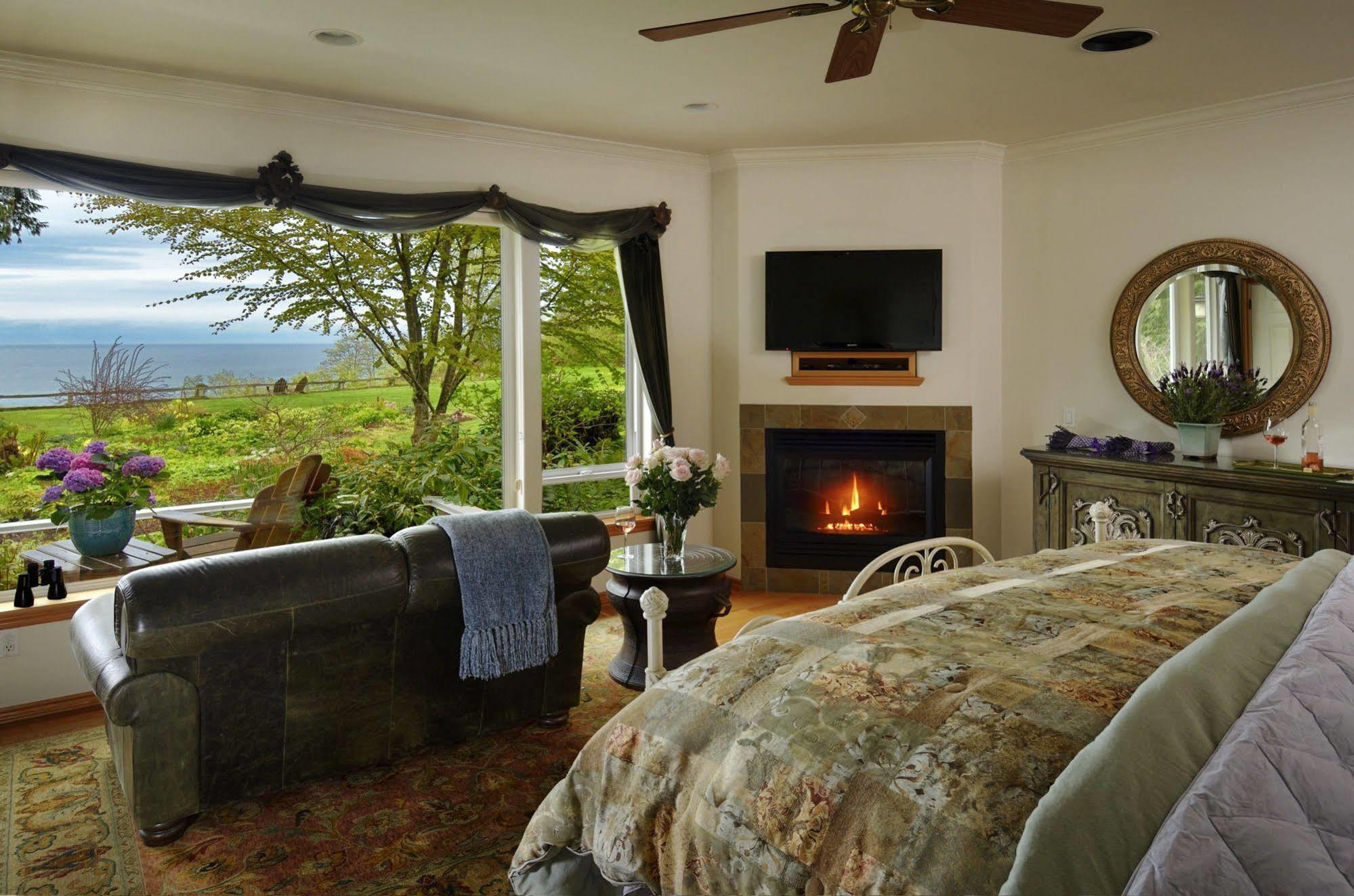 Colette'S Bed & Breakfast Port Angeles Bagian luar foto